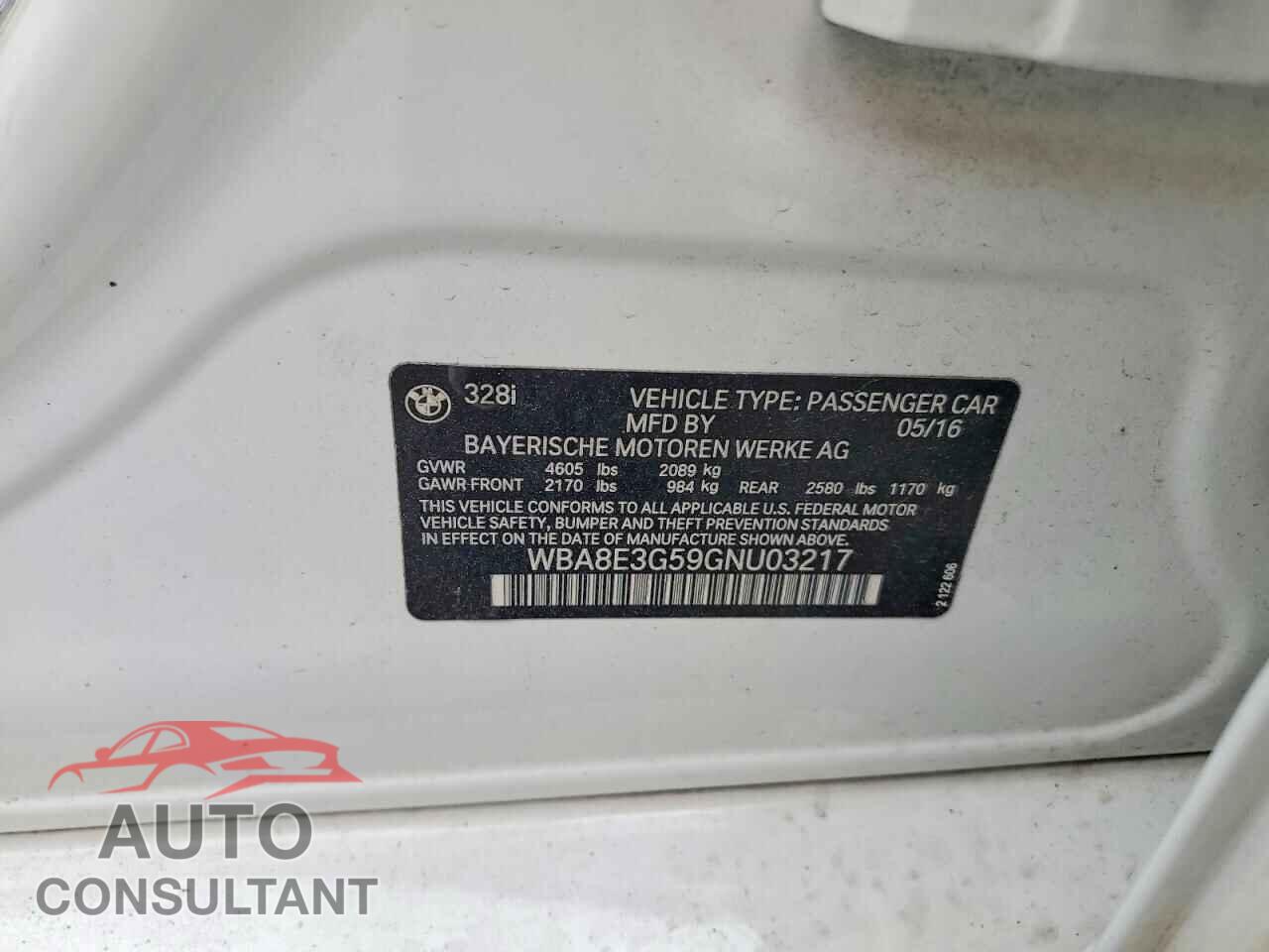 BMW 3 SERIES 2016 - WBA8E3G59GNU03217