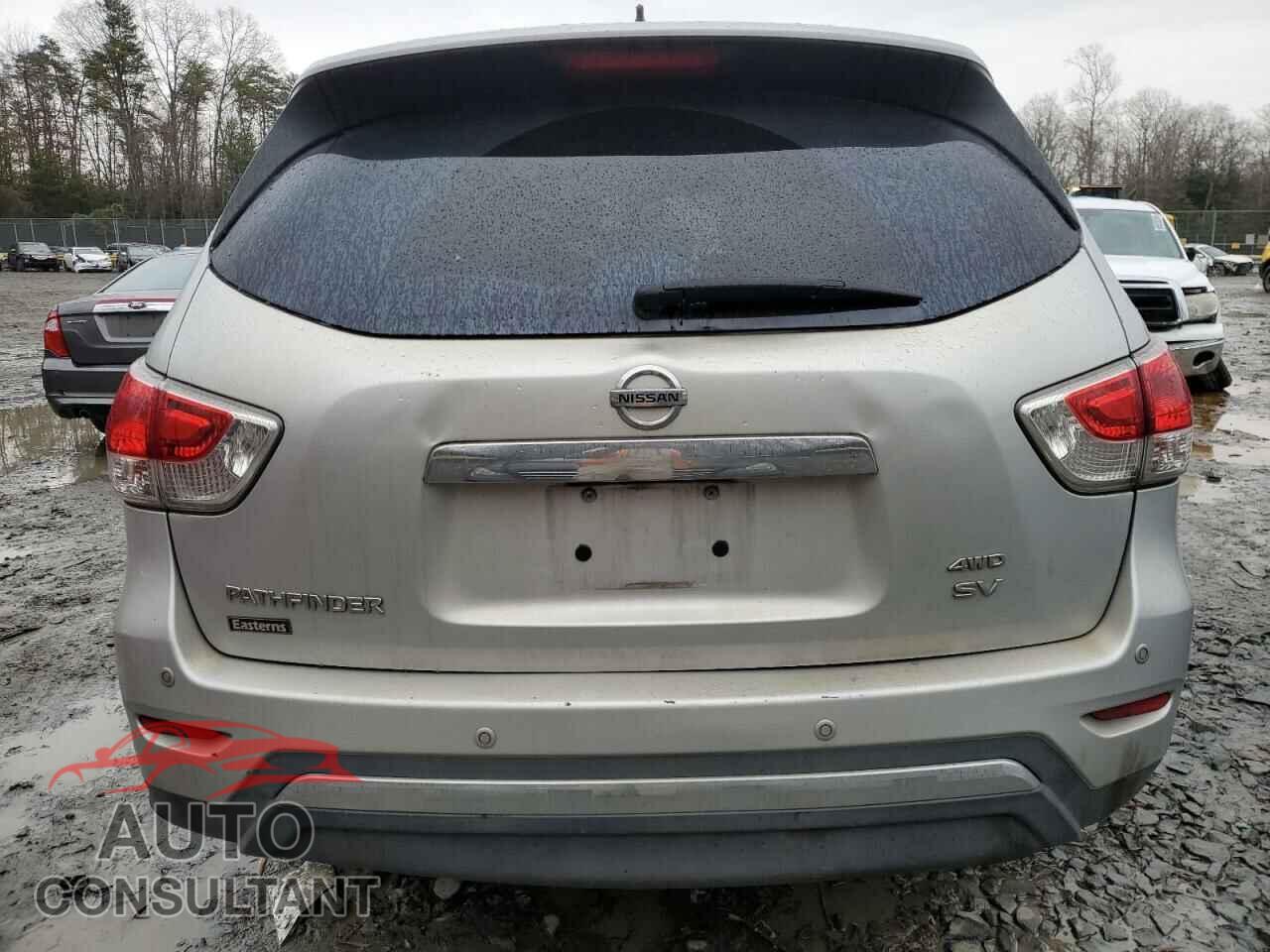 NISSAN PATHFINDER 2013 - 5N1AR2MM5DC677404