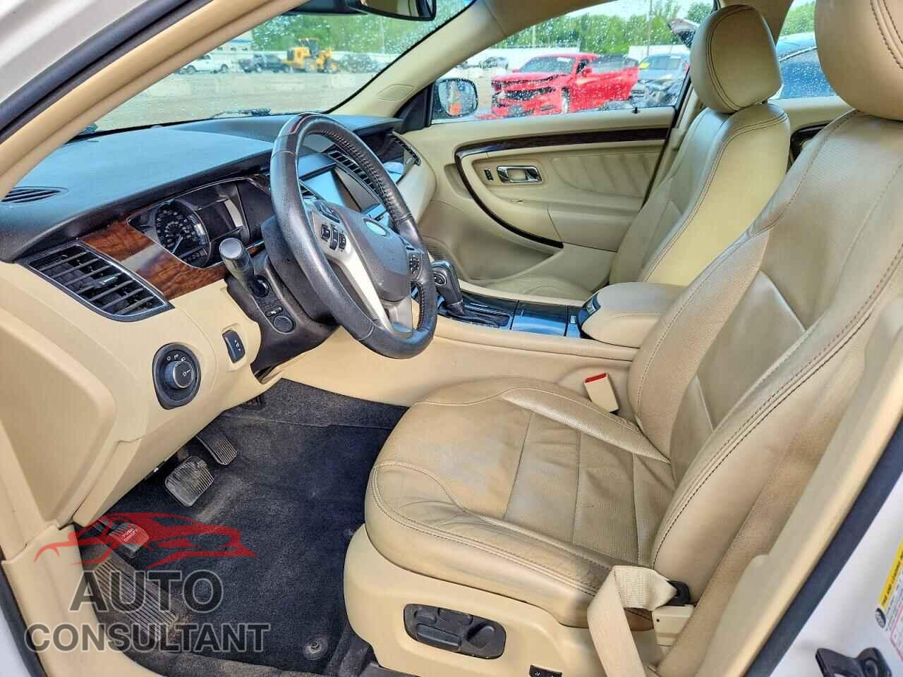 FORD TAURUS 2014 - 1FAHP2F82EG152180