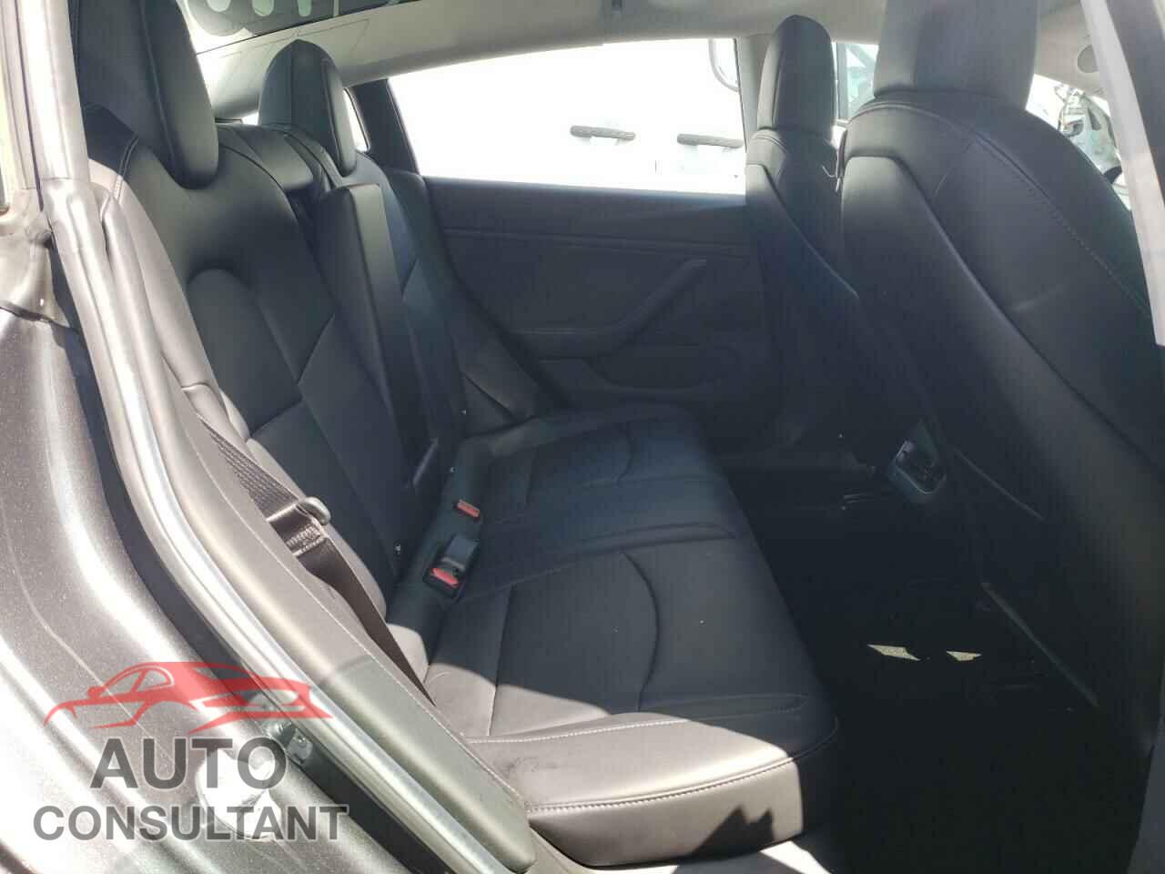 TESLA MODEL 3 2017 - 5YJ3E1EA4HF001736