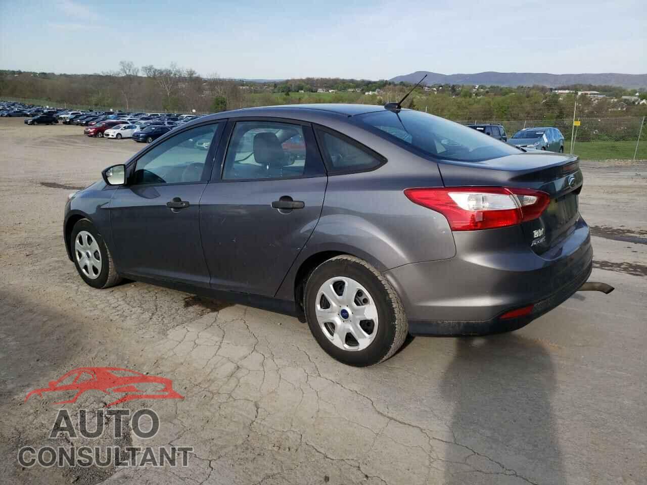 FORD FOCUS 2013 - 1FADP3E28DL136444