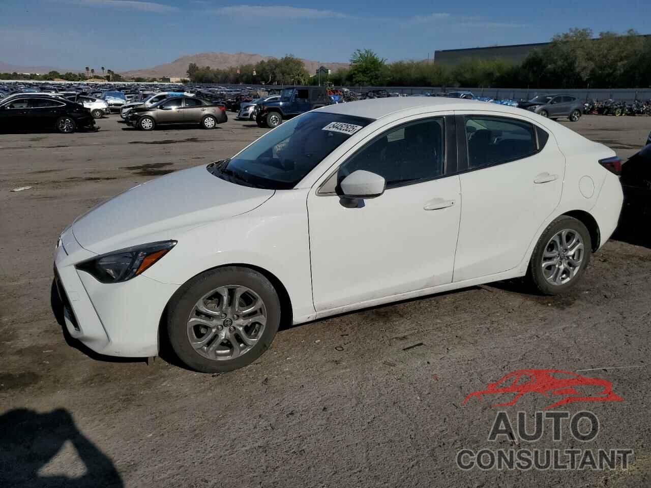 TOYOTA YARIS 2017 - 3MYDLBYV6HY184738
