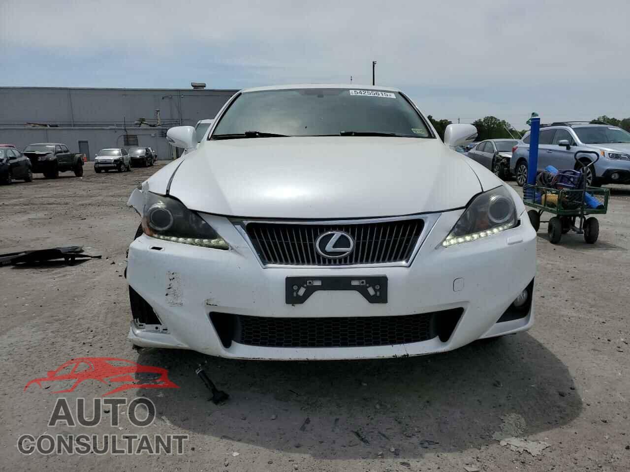 LEXUS IS 2012 - JTHCE5C29C5002439