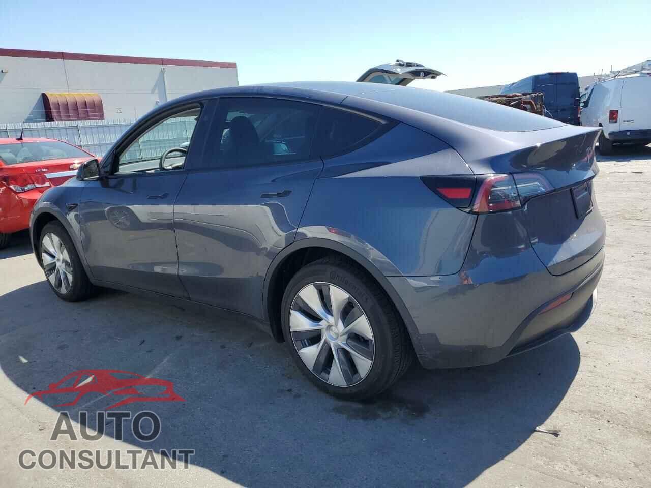 TESLA MODEL Y 2023 - 7SAYGDED2PF979830