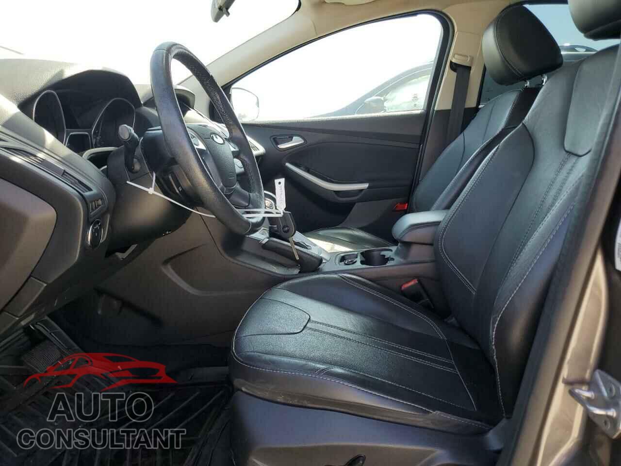 FORD FOCUS 2014 - 1FADP3F21EL219486