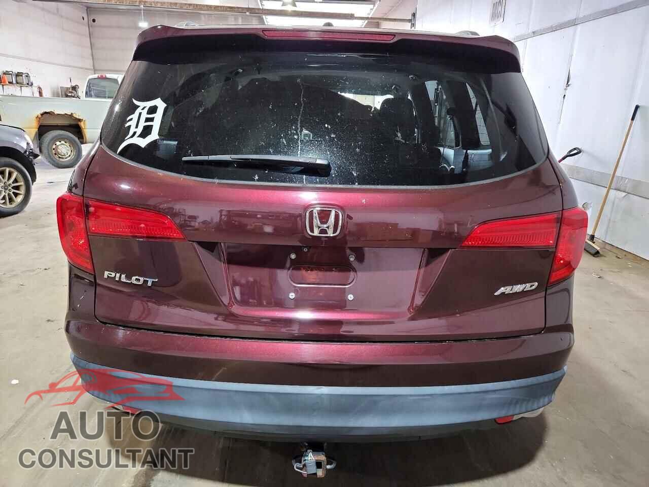 HONDA PILOT 2017 - 5FNYF6H58HB031577