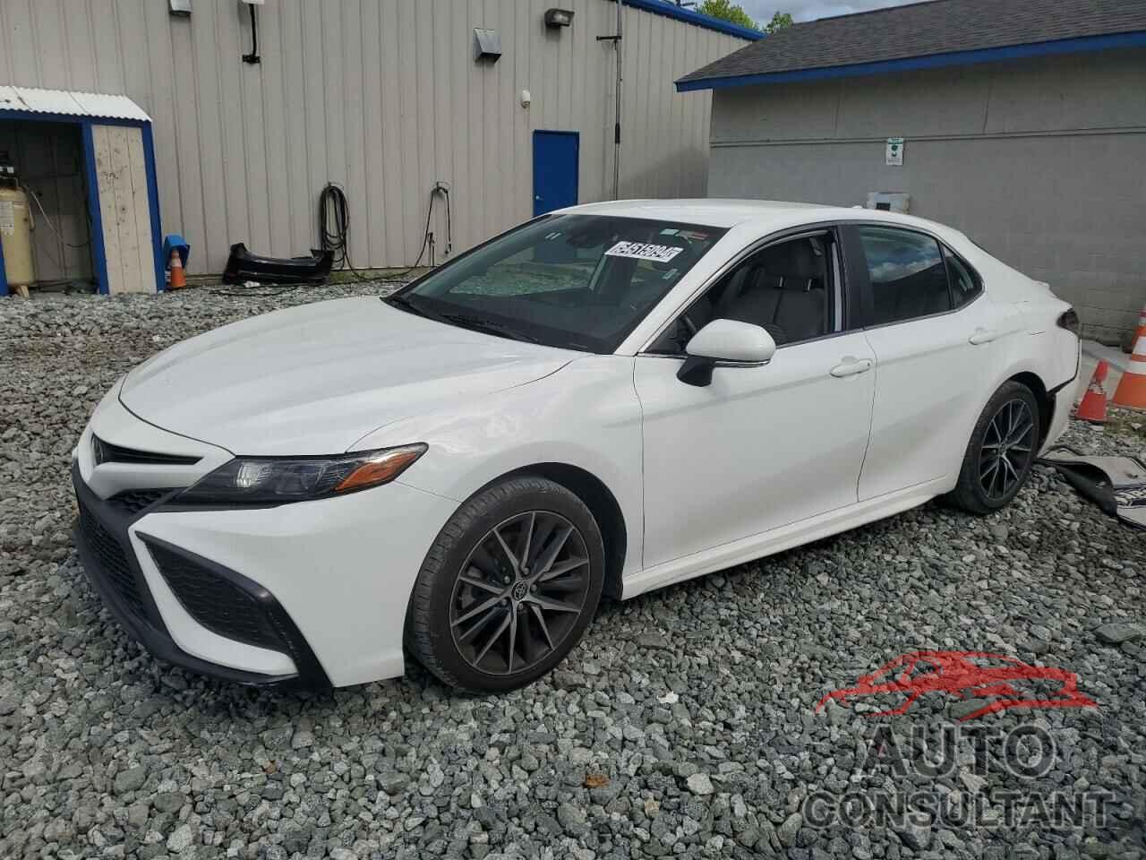 TOYOTA CAMRY 2022 - 4T1G11AK1NU660609