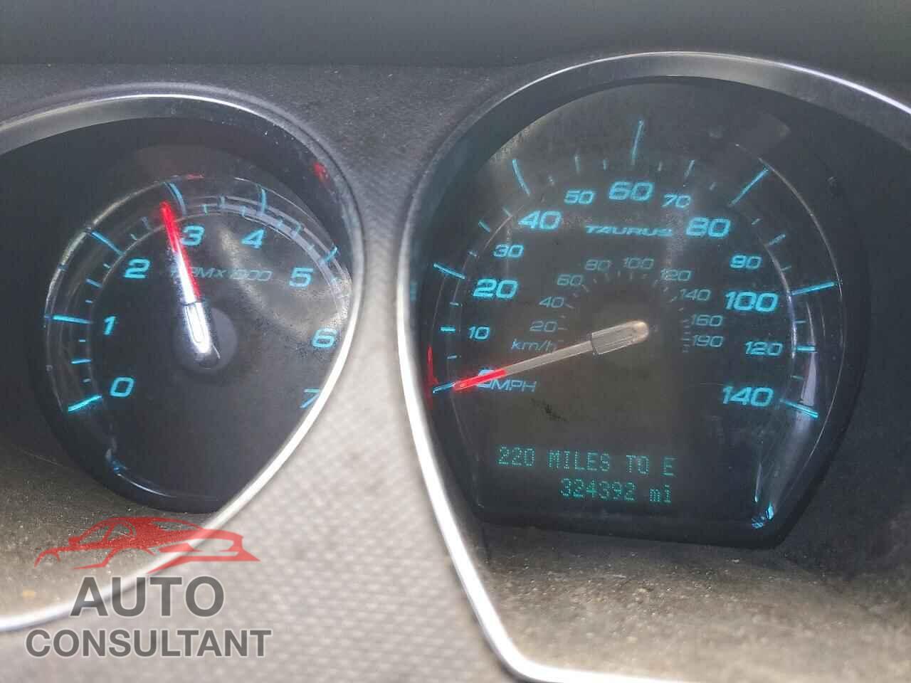 FORD TAURUS 2010 - 1FAHP2DW1AG112670