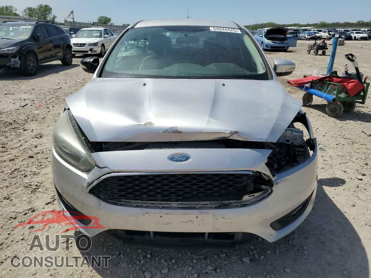 FORD FOCUS 2015 - 1FADP3K25FL283635