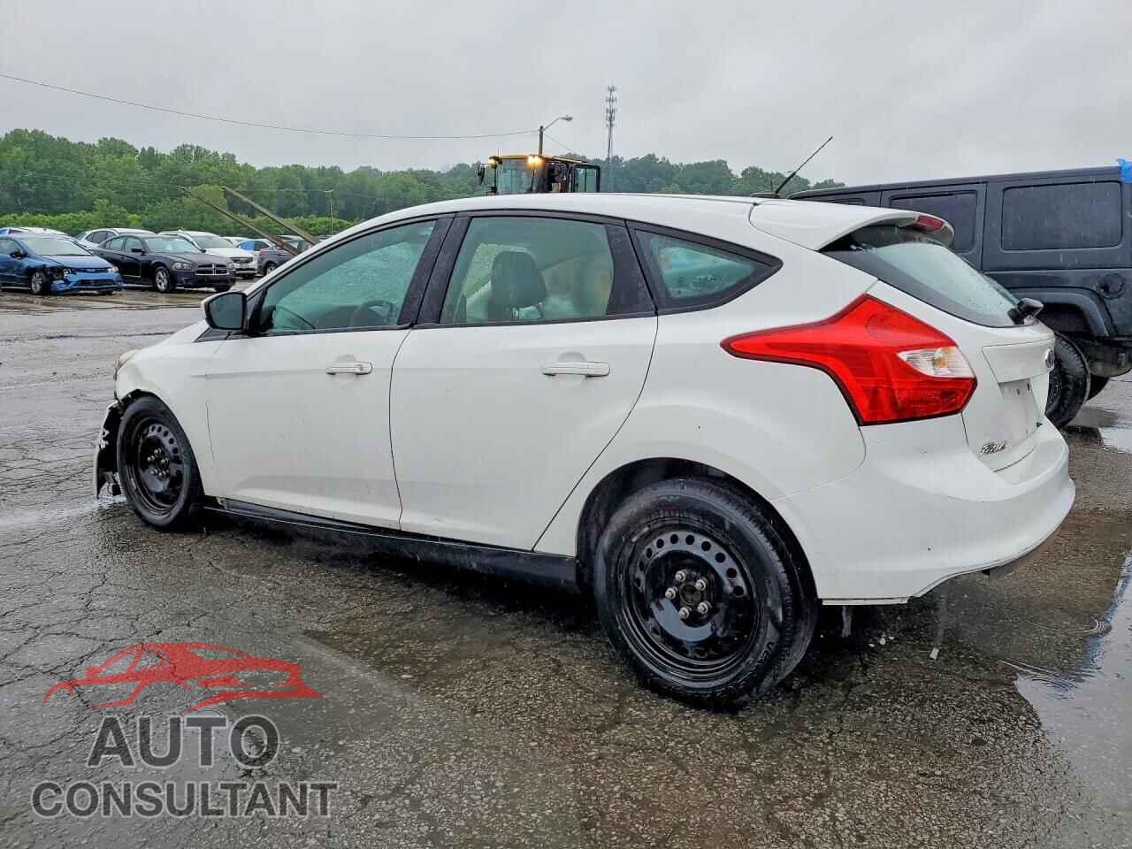 FORD FOCUS 2012 - 1FAHP3K26CL357559