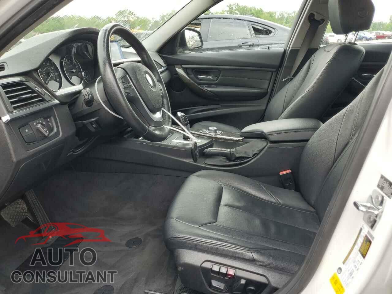BMW 3 SERIES 2012 - WBA3A5C52CF346077