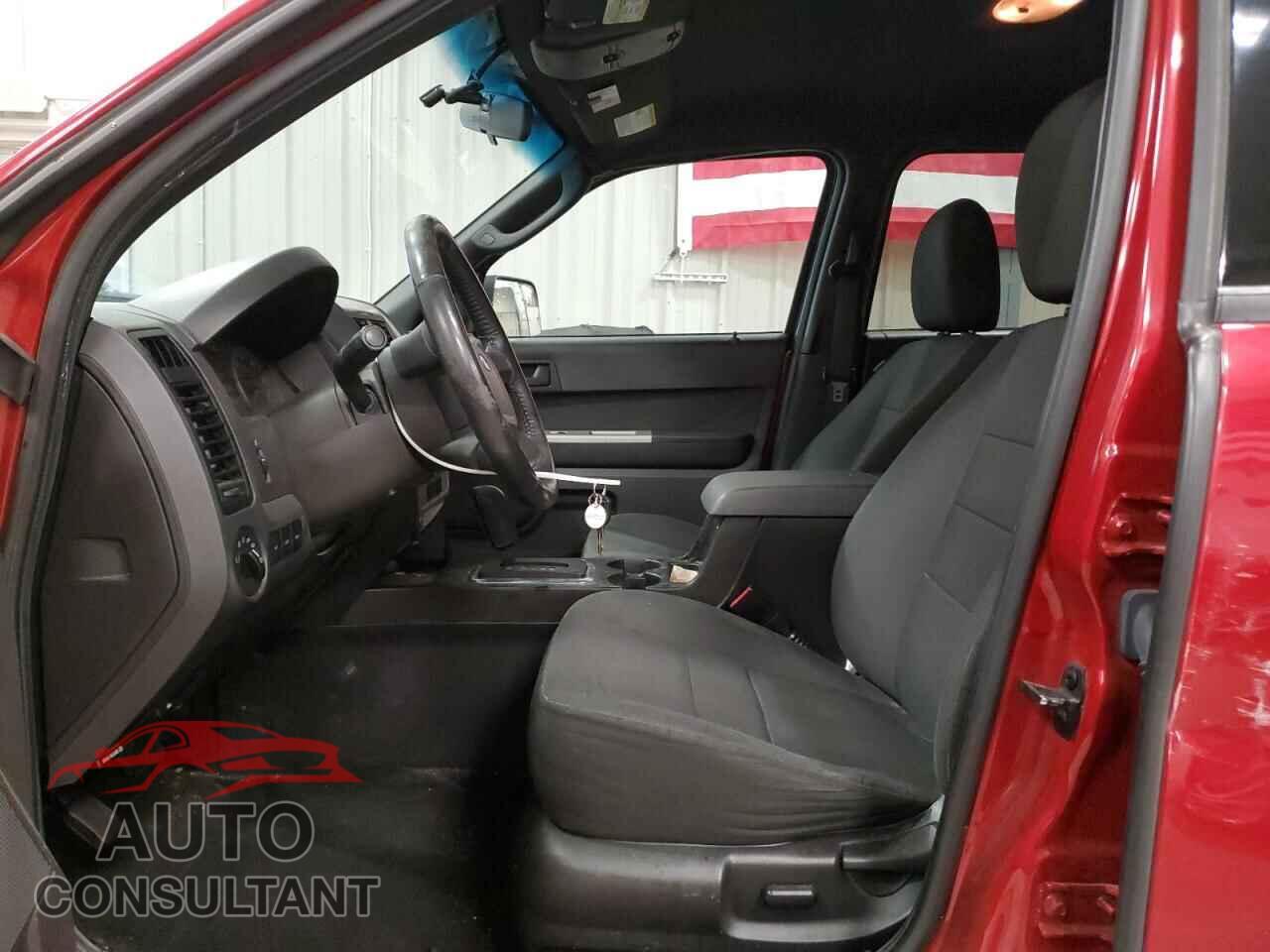 FORD ESCAPE 2011 - 1FMCU9D71BKC11644