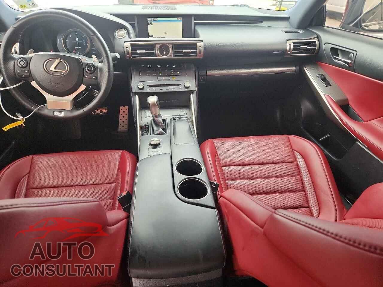LEXUS IS 2015 - JTHBE1D22F5020482