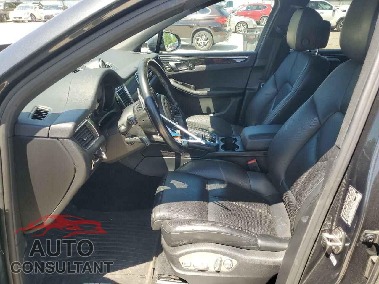 PORSCHE MACAN 2018 - WP1AA2A59JLB16349
