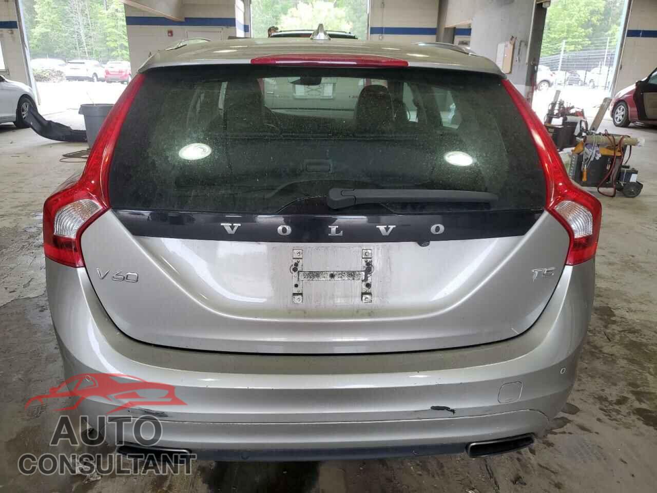 VOLVO V60 2015 - YV140MEK9F1226831