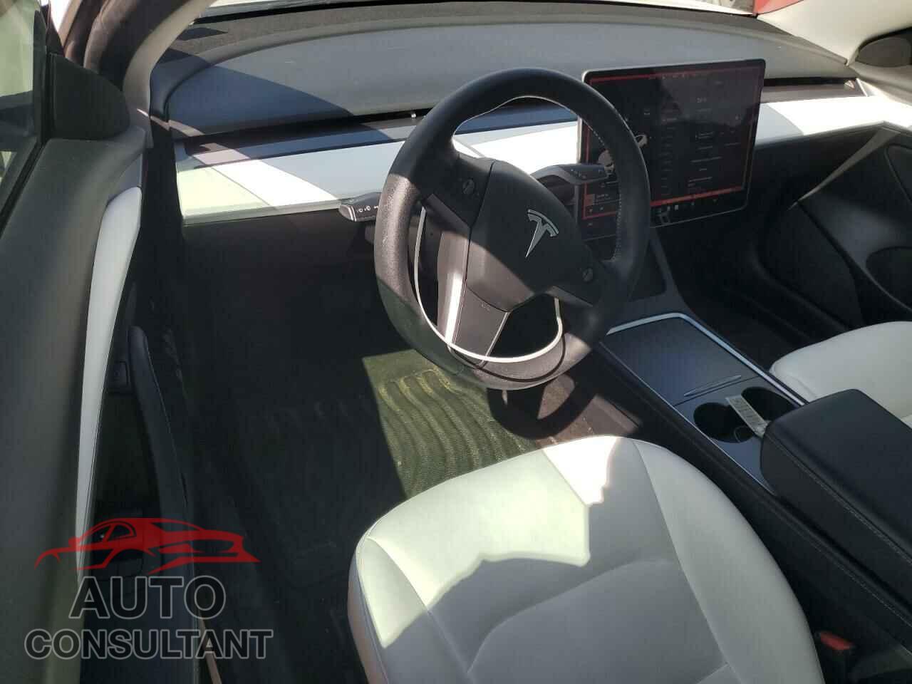 TESLA MODEL 3 2021 - 5YJ3E1EA5MF089562