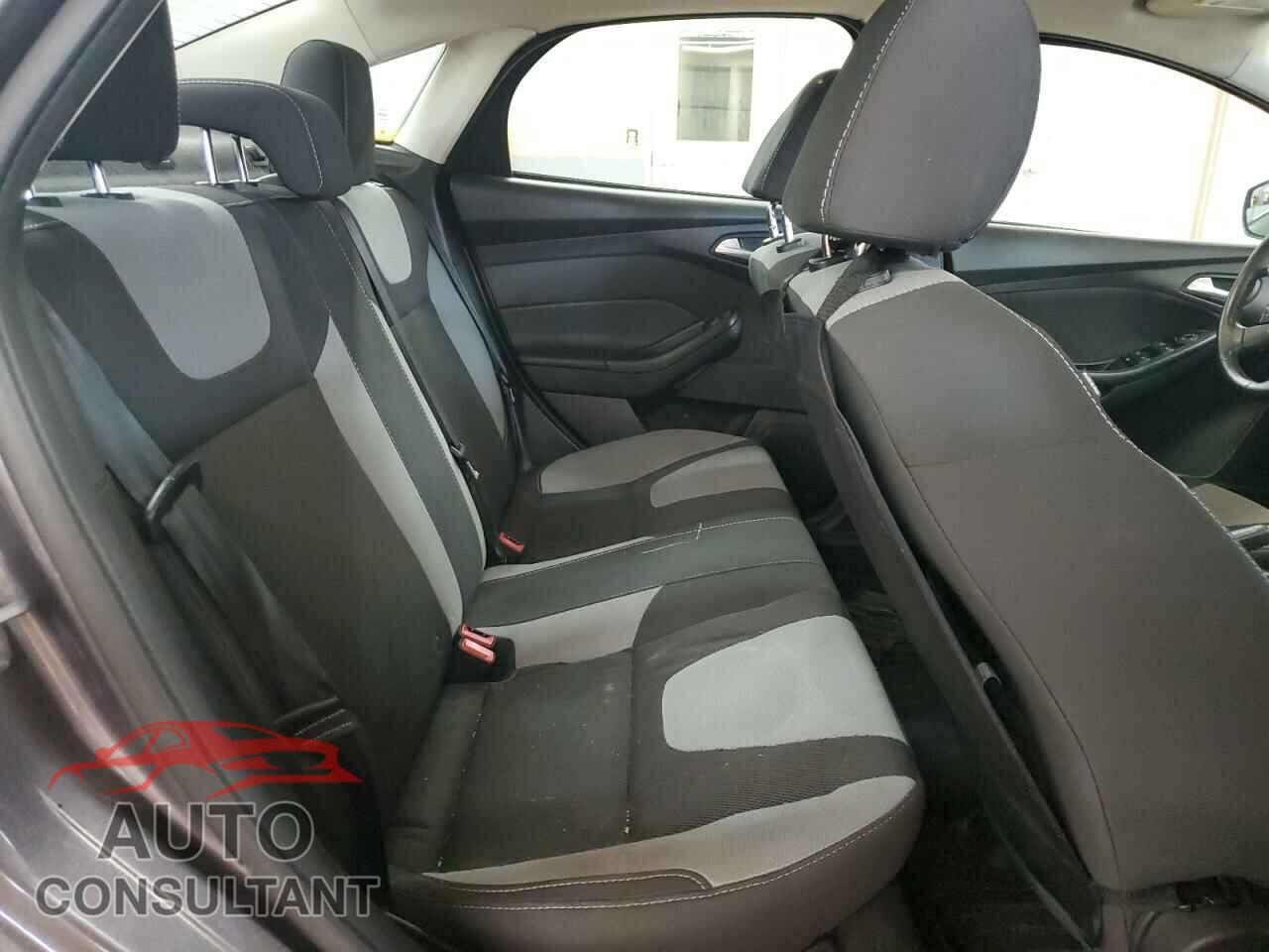 FORD FOCUS 2014 - 1FADP3F22EL251332