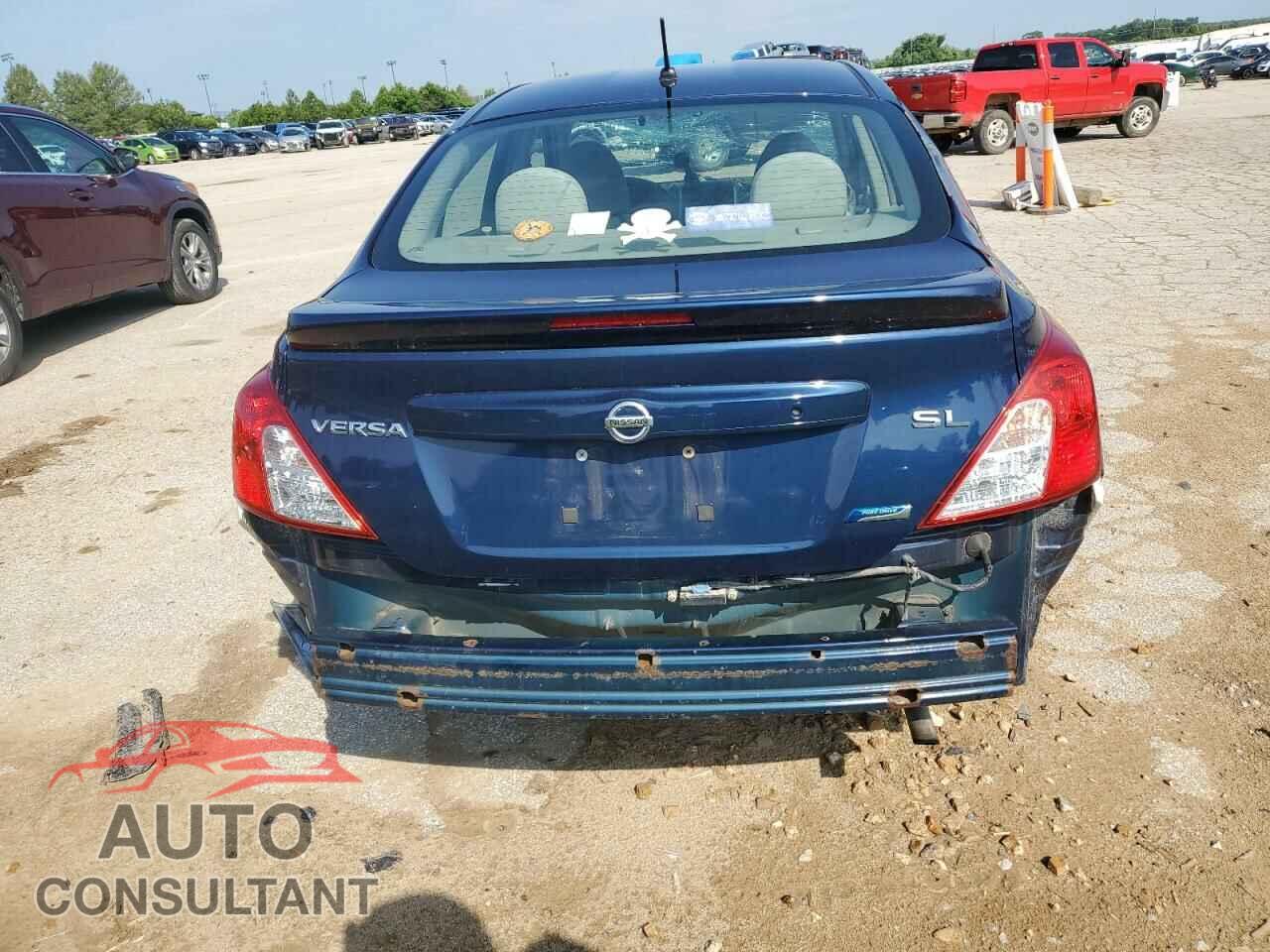 NISSAN VERSA 2013 - 3N1CN7AP7DL852182
