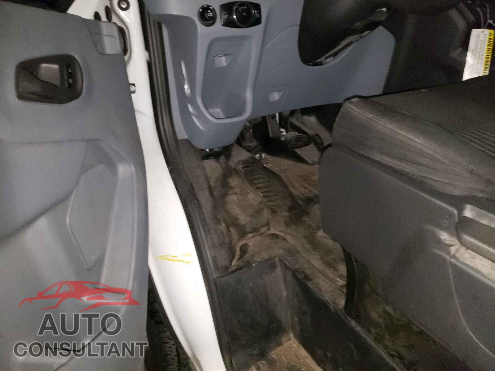 FORD TRANSIT CO 2017 - 1FTYR1ZMXHKA20180