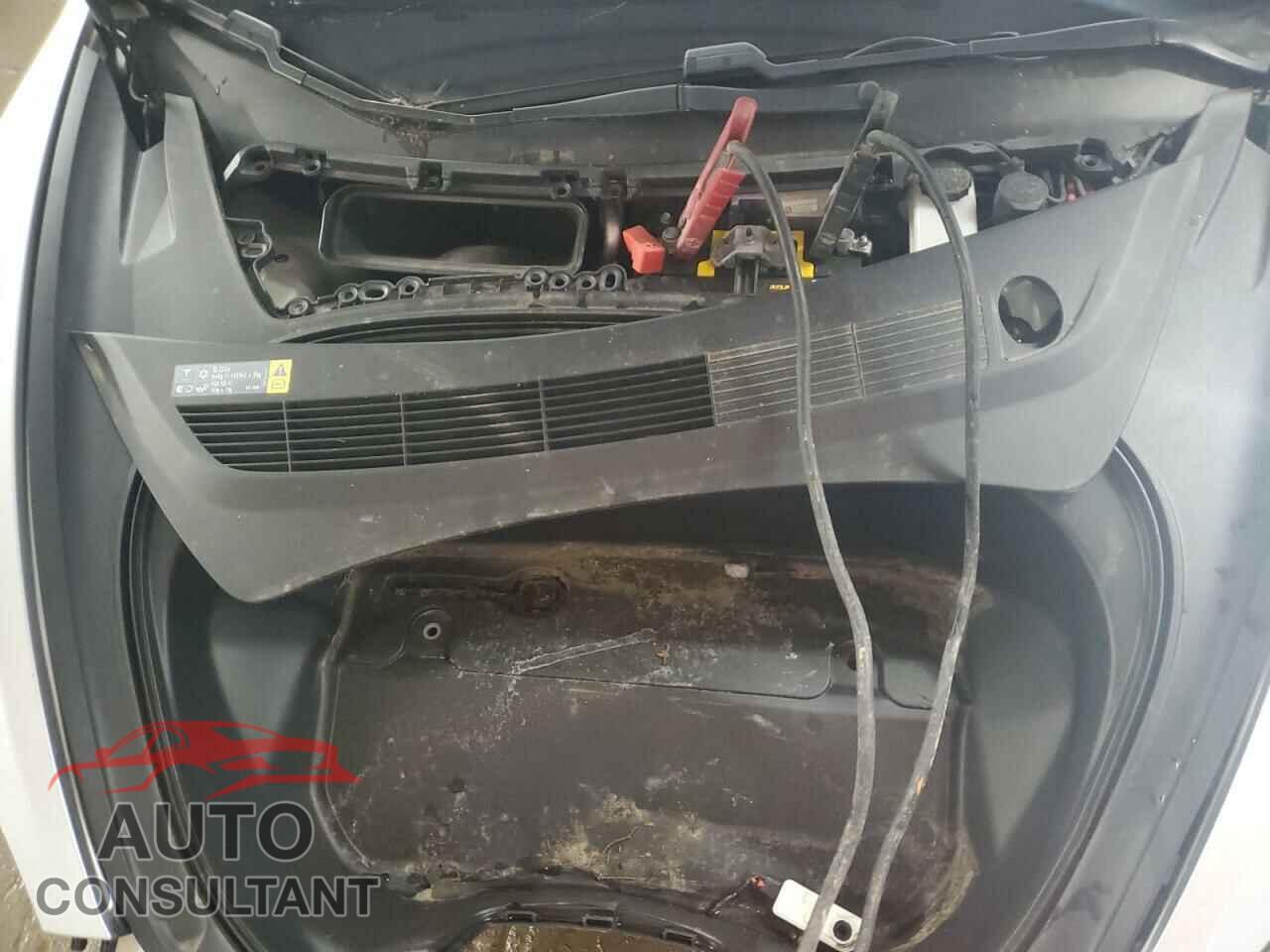TESLA MODEL 3 2018 - 5YJ3E1EA5JF035724