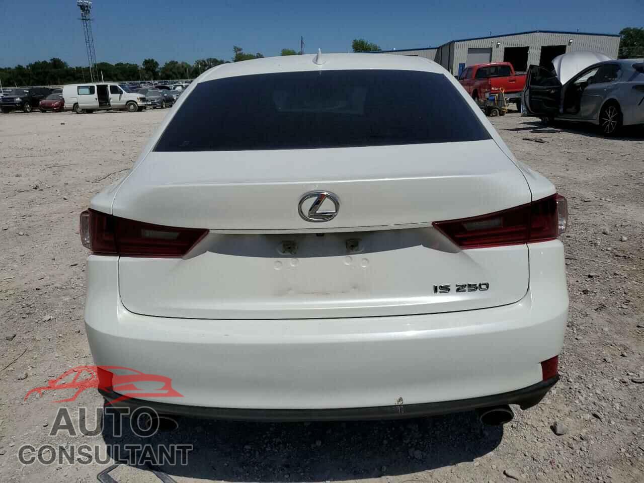 LEXUS IS 2014 - JTHBF1D25E5033920