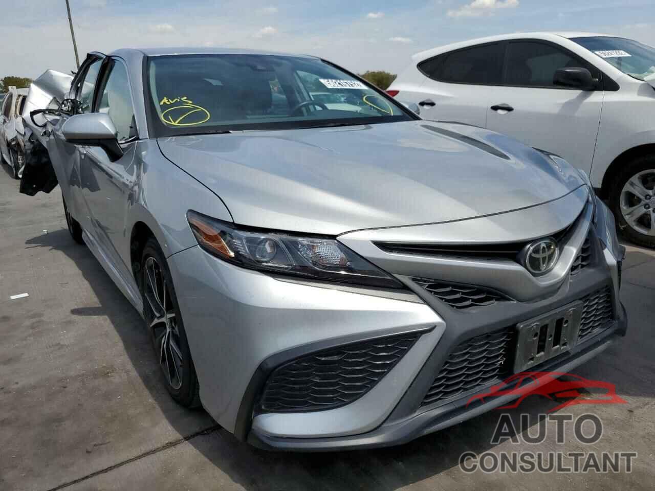 TOYOTA CAMRY 2021 - 4T1G11AK4MU469846