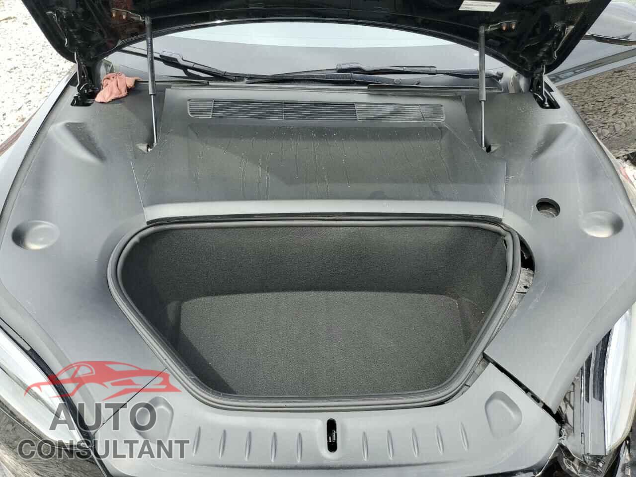 TESLA MODEL S 2022 - 5YJSA1E53NF486733