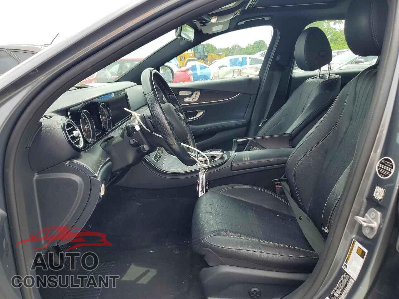 MERCEDES-BENZ E-CLASS 2018 - WDDZF4JB2JA324162