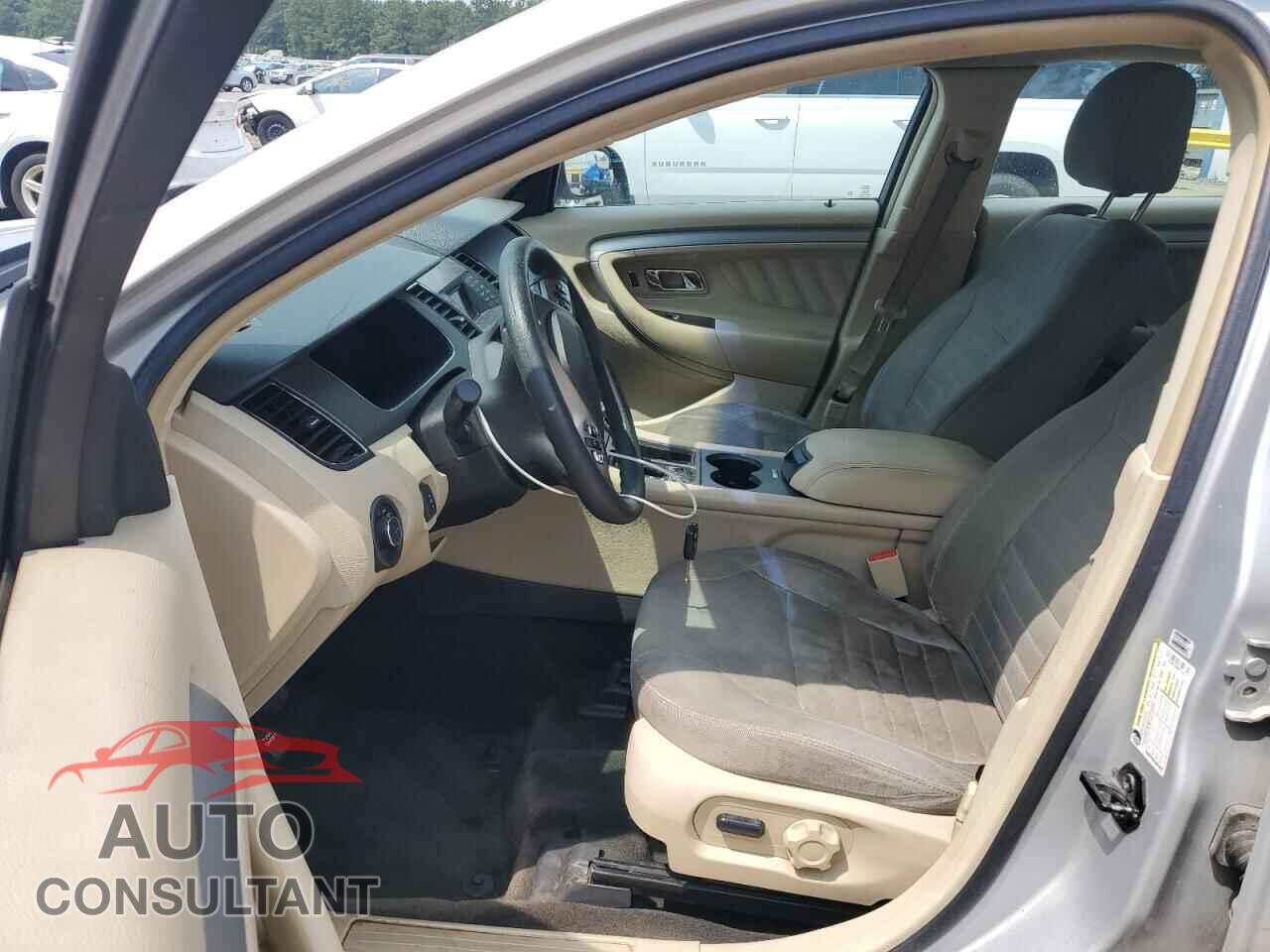FORD TAURUS 2015 - 1FAHP2D88FG126137