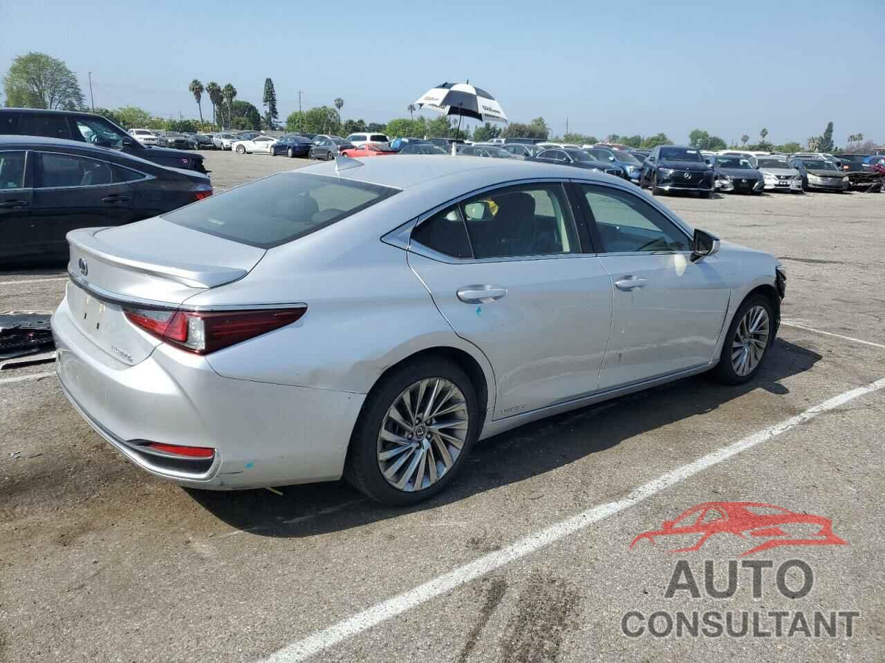 LEXUS ES300 2019 - JTHB21B14K2002838