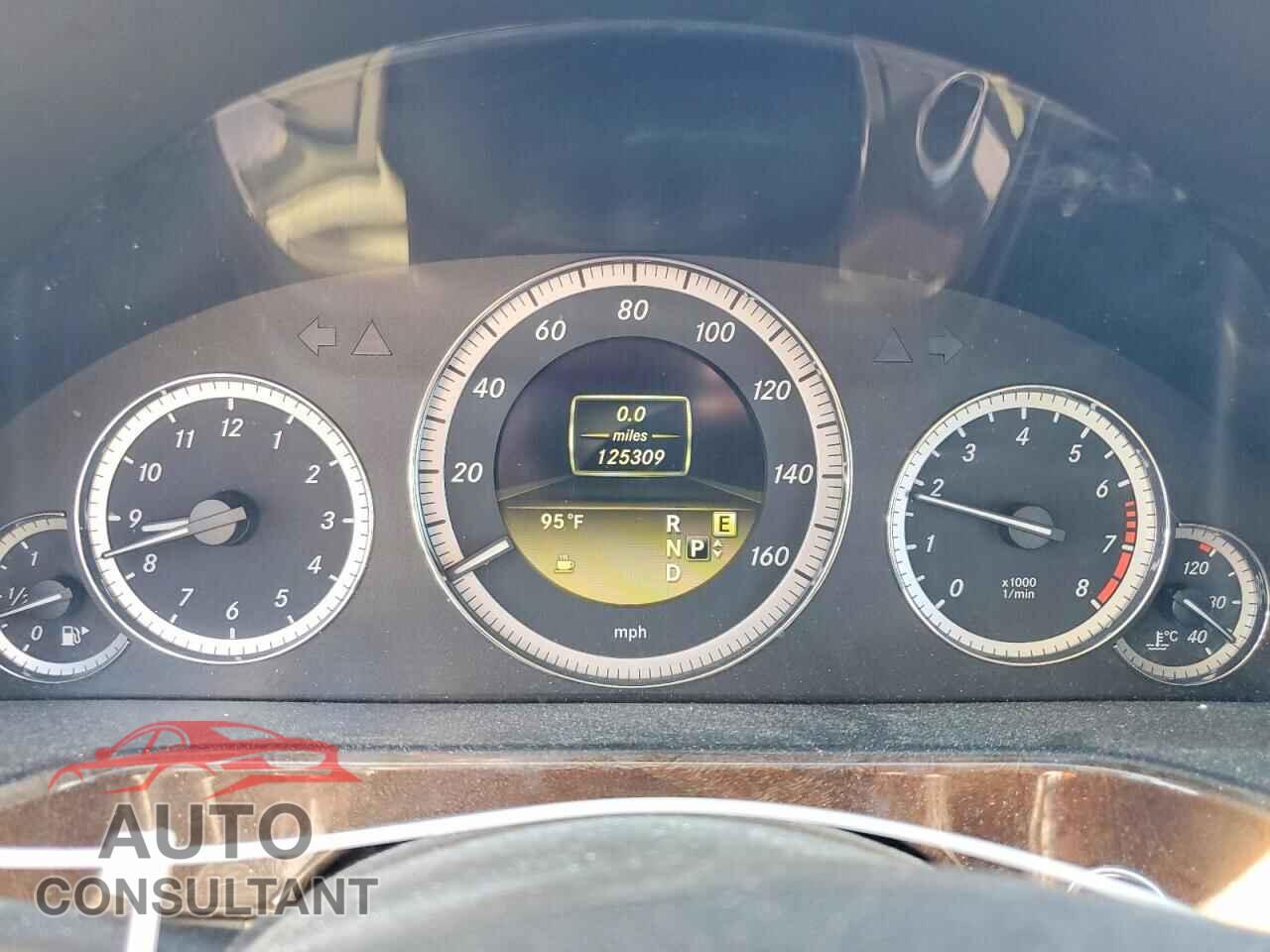 MERCEDES-BENZ E-CLASS 2012 - WDDHF5KB8CA596332