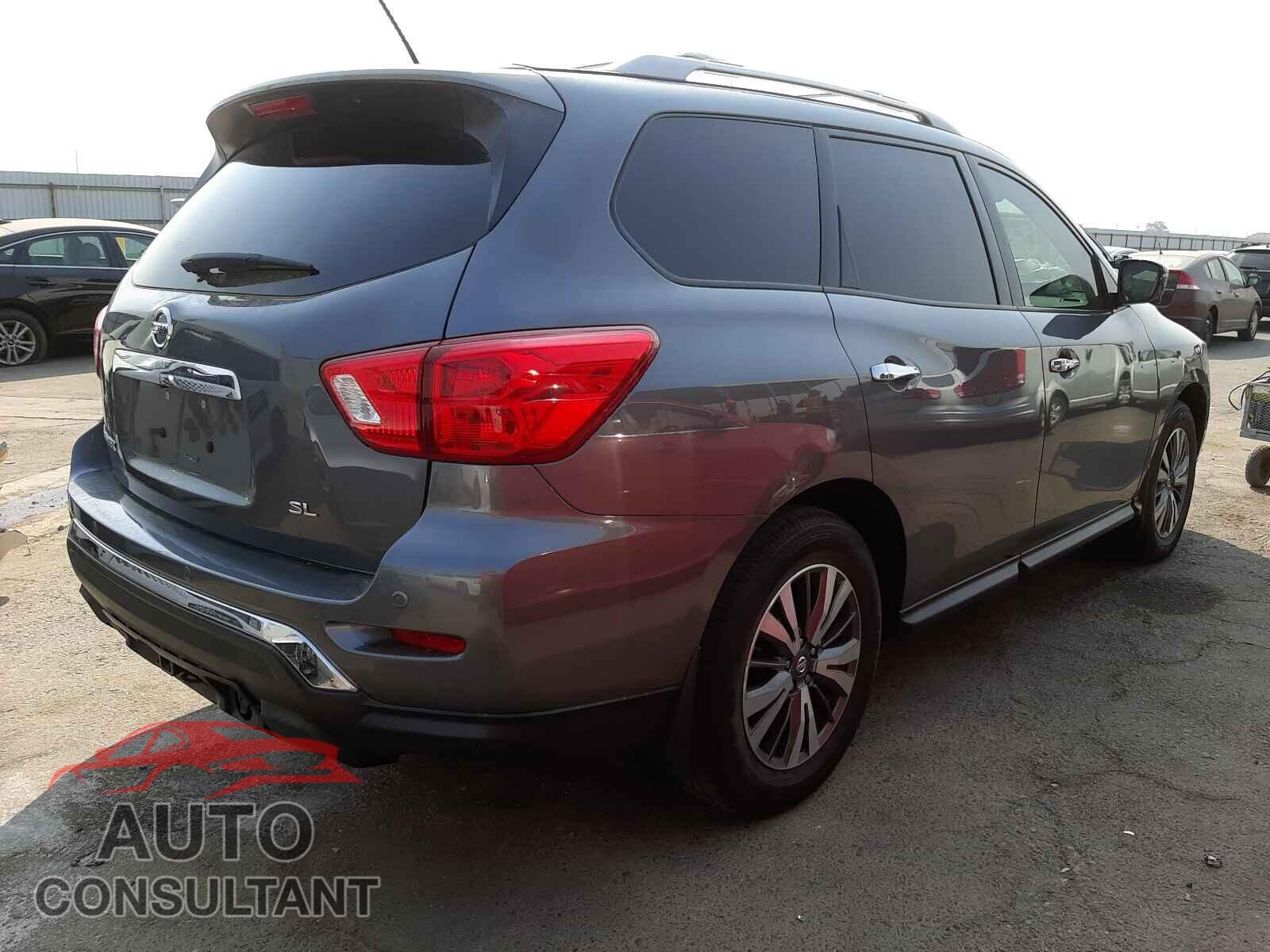 NISSAN PATHFINDER 2017 - 5N1DR2MN1HC613954