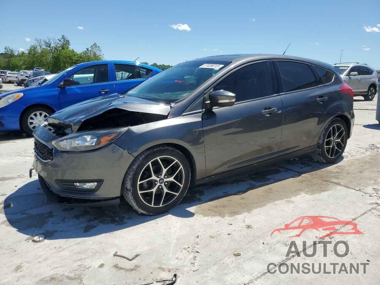FORD FOCUS 2018 - 1FADP3M23JL240658