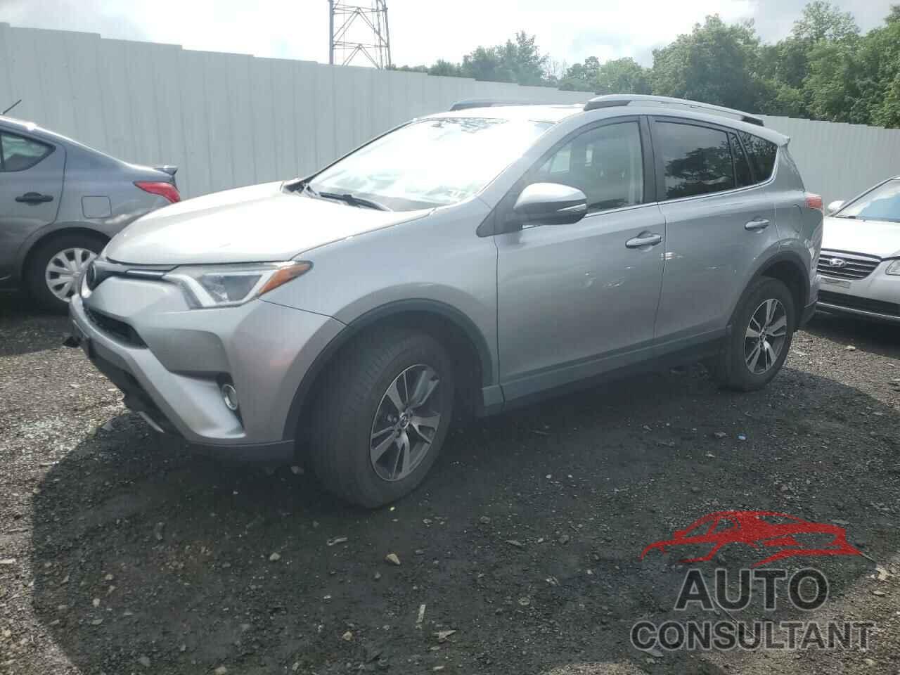 TOYOTA RAV4 2018 - JTMRFREV3JD239826