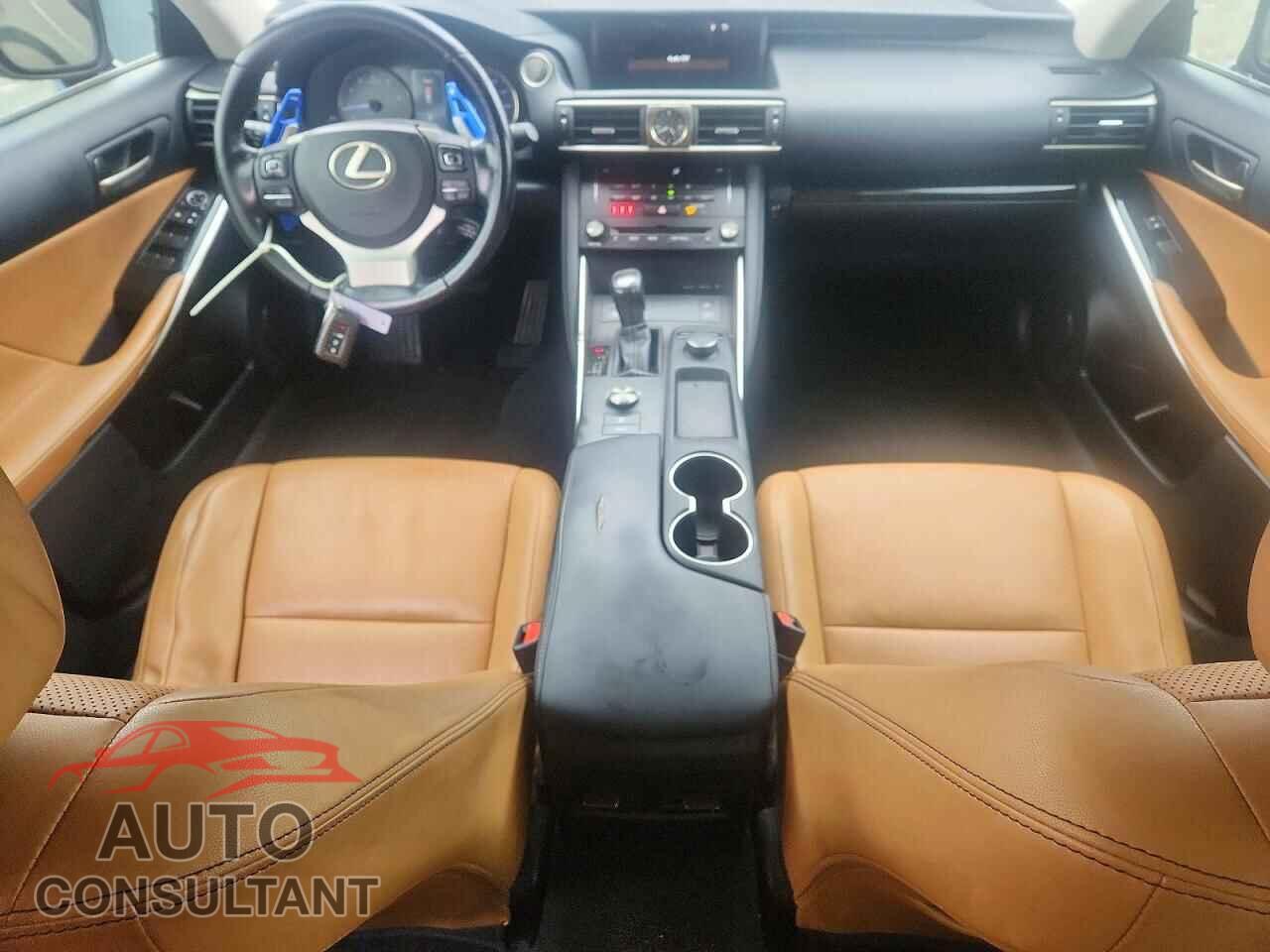 LEXUS IS 2017 - JTHCM1D28H5017614