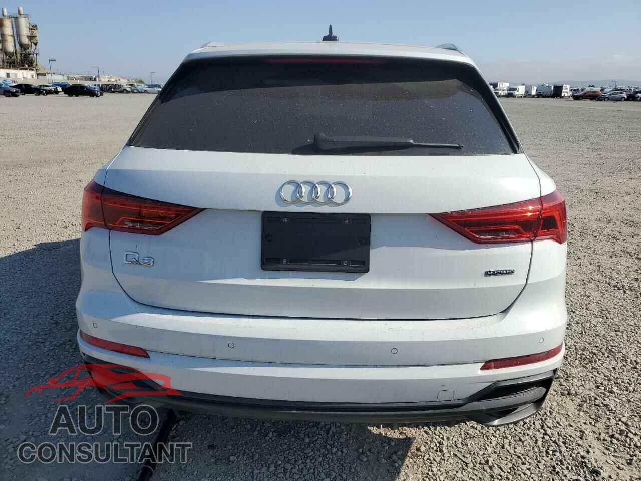 AUDI Q3 2022 - WA1DECF33N1126676
