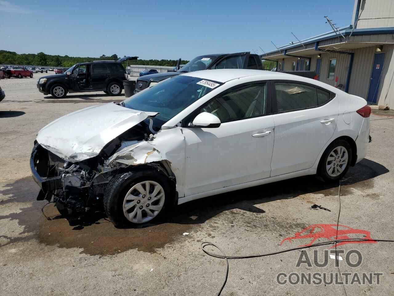 HYUNDAI ELANTRA 2018 - 5NPD74LF1JH294100