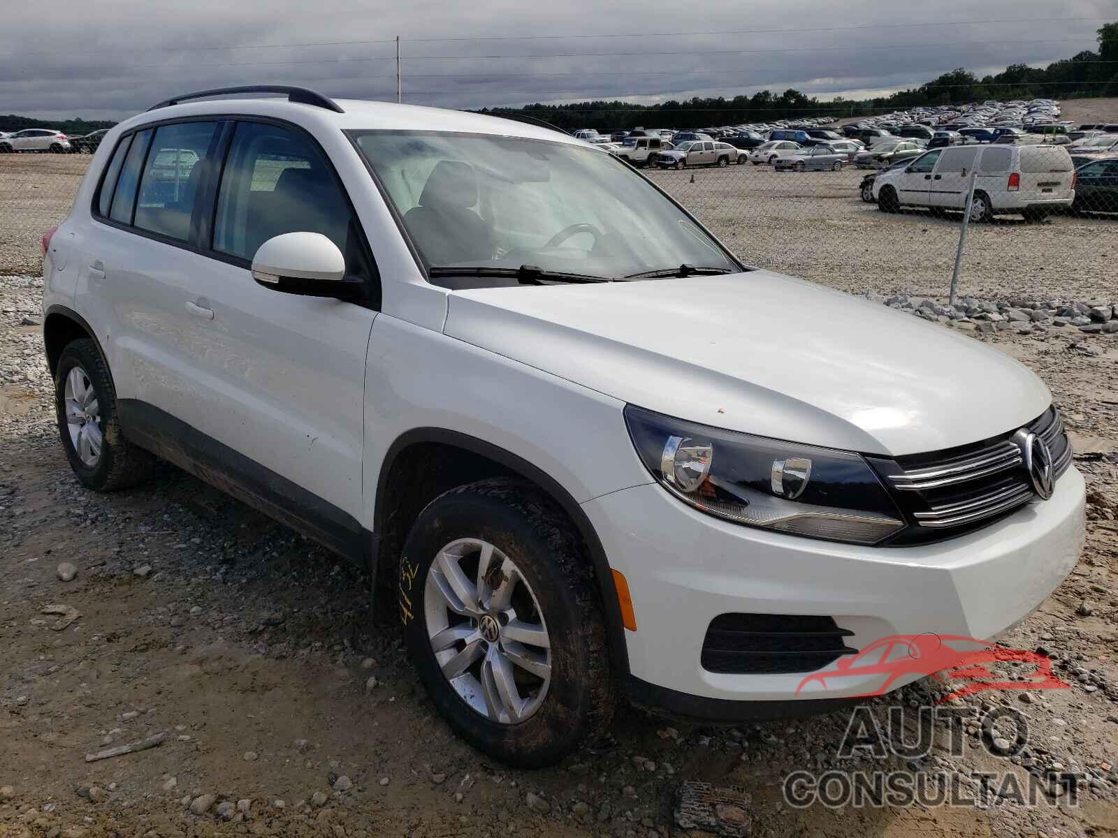 VOLKSWAGEN TIGUAN 2017 - WVGBV7AX3HK029034
