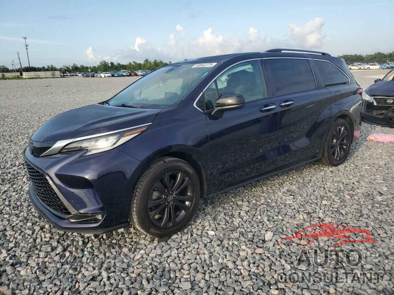 TOYOTA SIENNA 2022 - 5TDXRKEC6NS103883