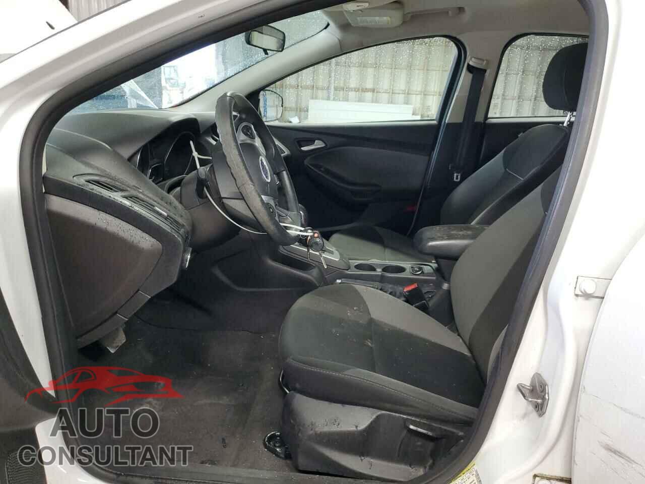 FORD FOCUS 2013 - 1FADP3F29DL320600