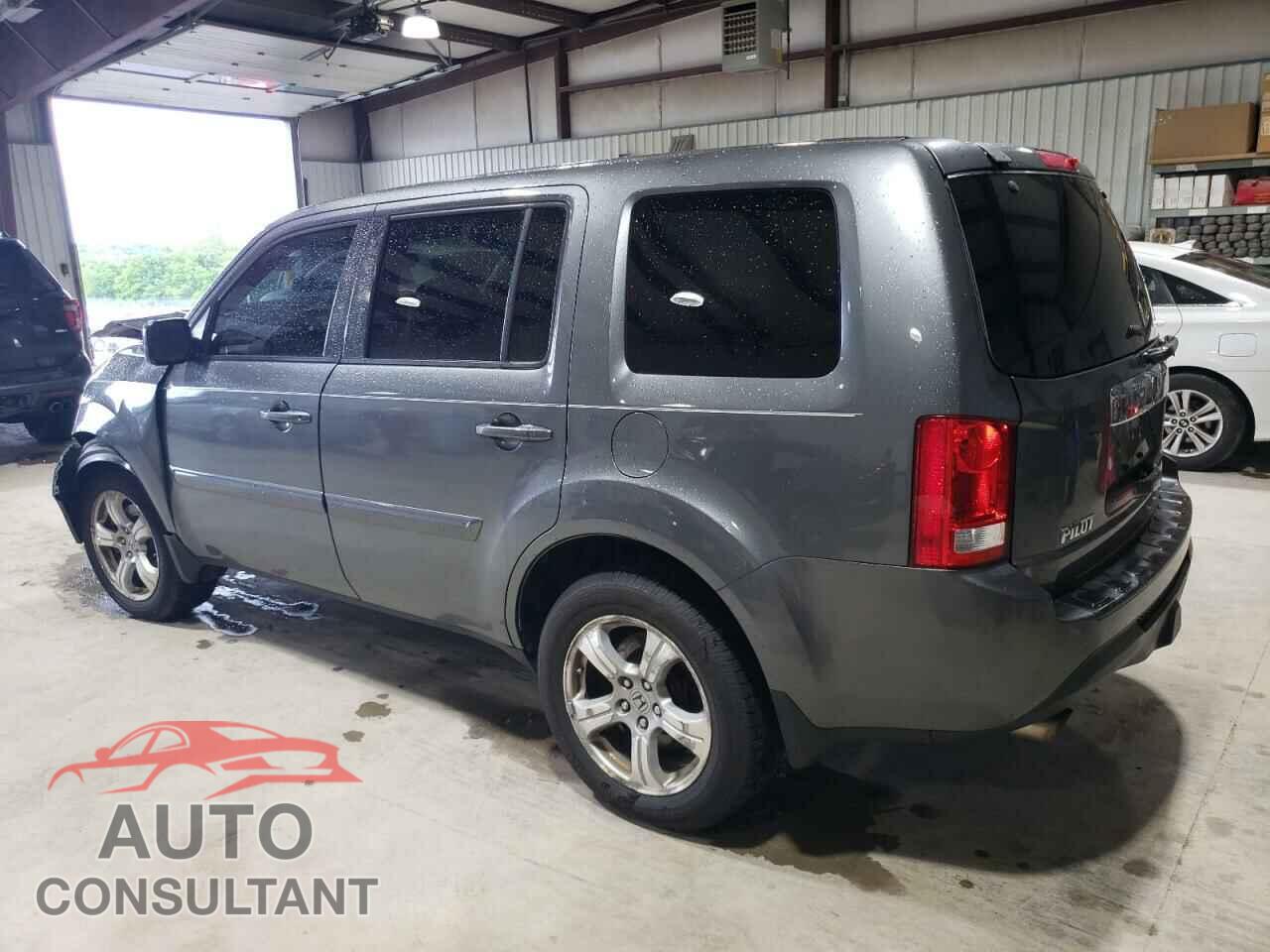 HONDA PILOT 2012 - 5FNYF4H46CB041111