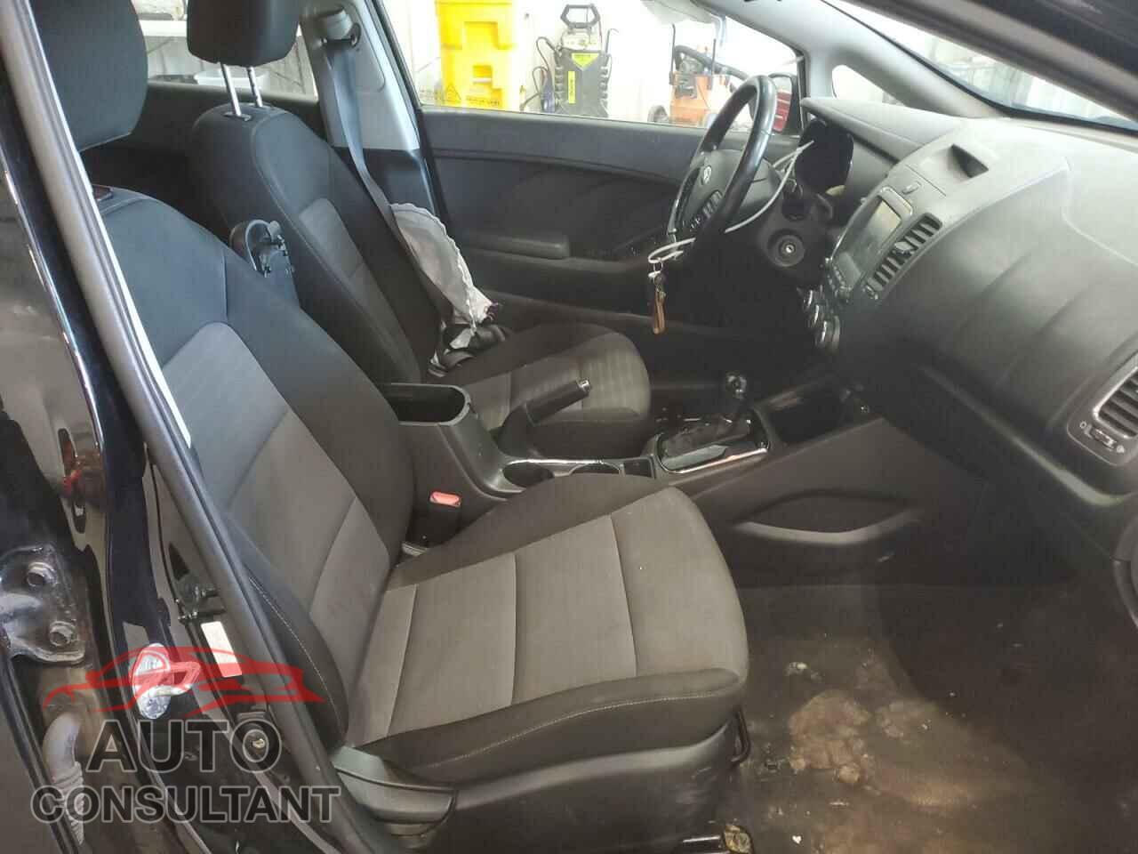 KIA FORTE 2017 - 3KPFL4A7XHE123747