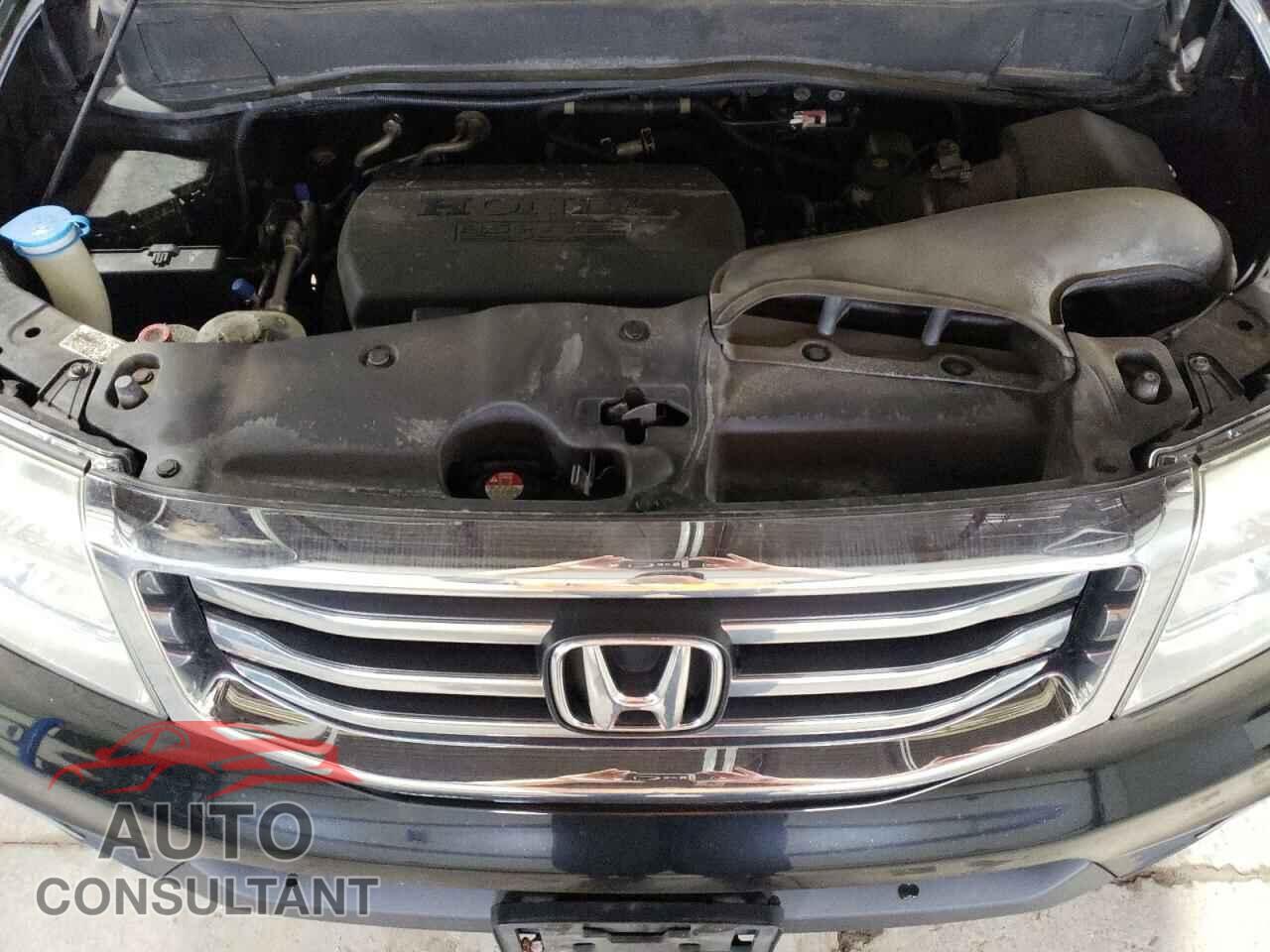 HONDA PILOT 2015 - 5FNYF4H47FB005268