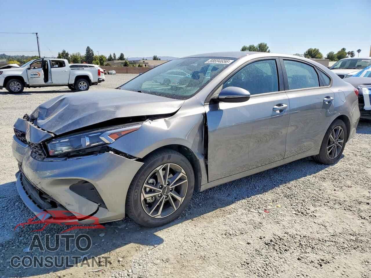 KIA FORTE LXS 2024 - 3KPF24AD8RE800983