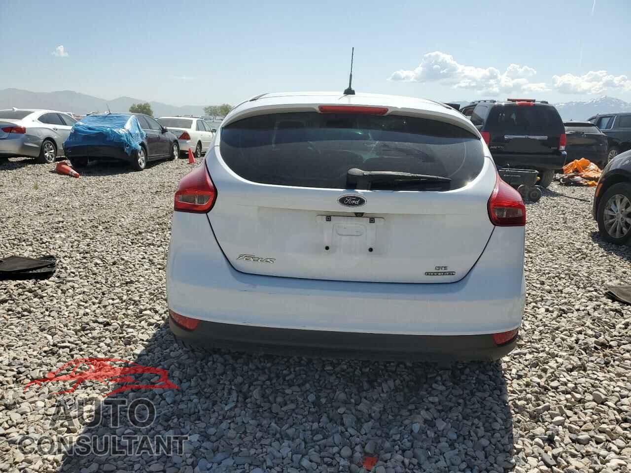 FORD FOCUS 2016 - 1FADP3K29GL271148