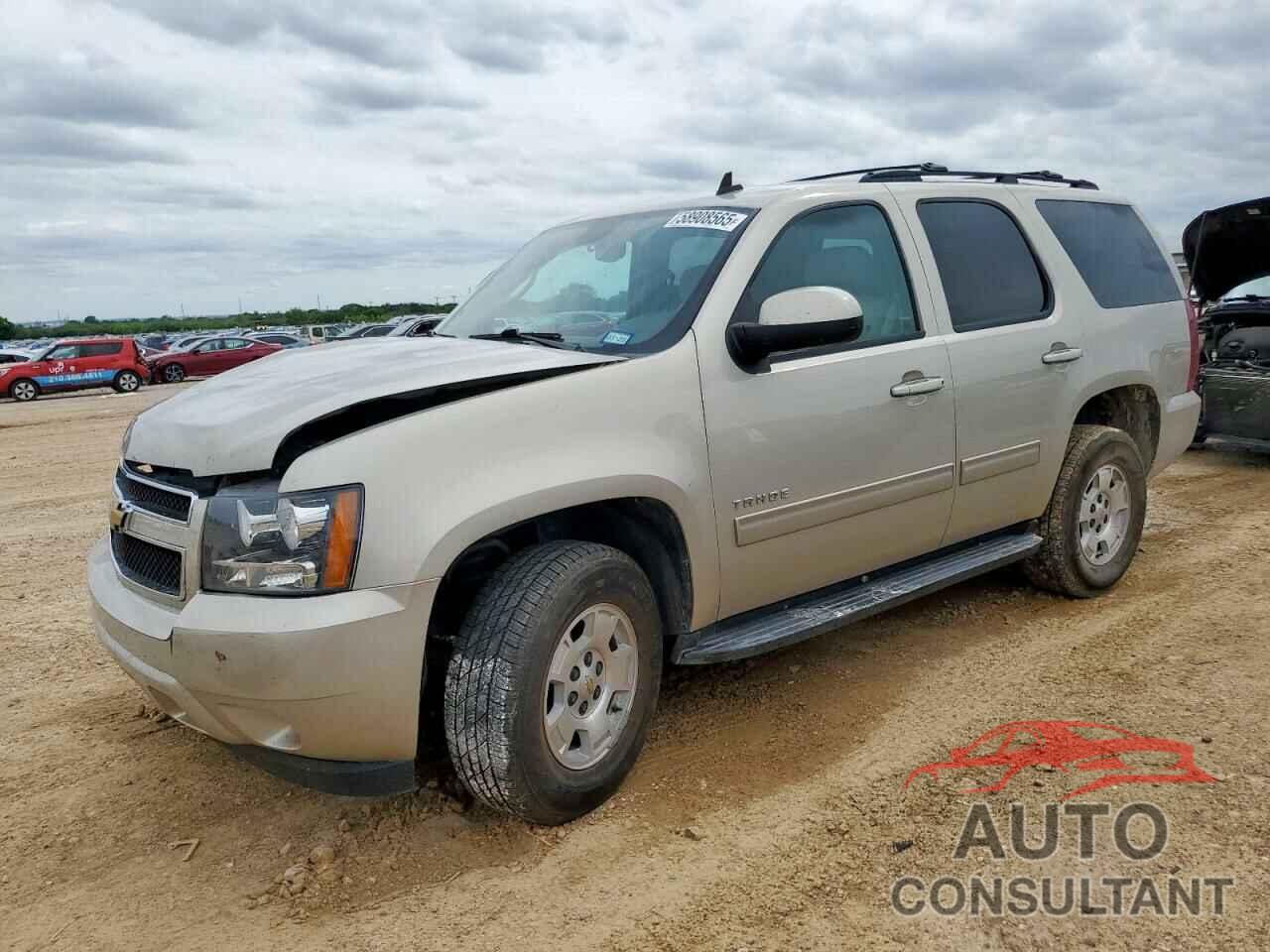 CHEVROLET TAHOE 2013 - 1GNSCAE05DR349873