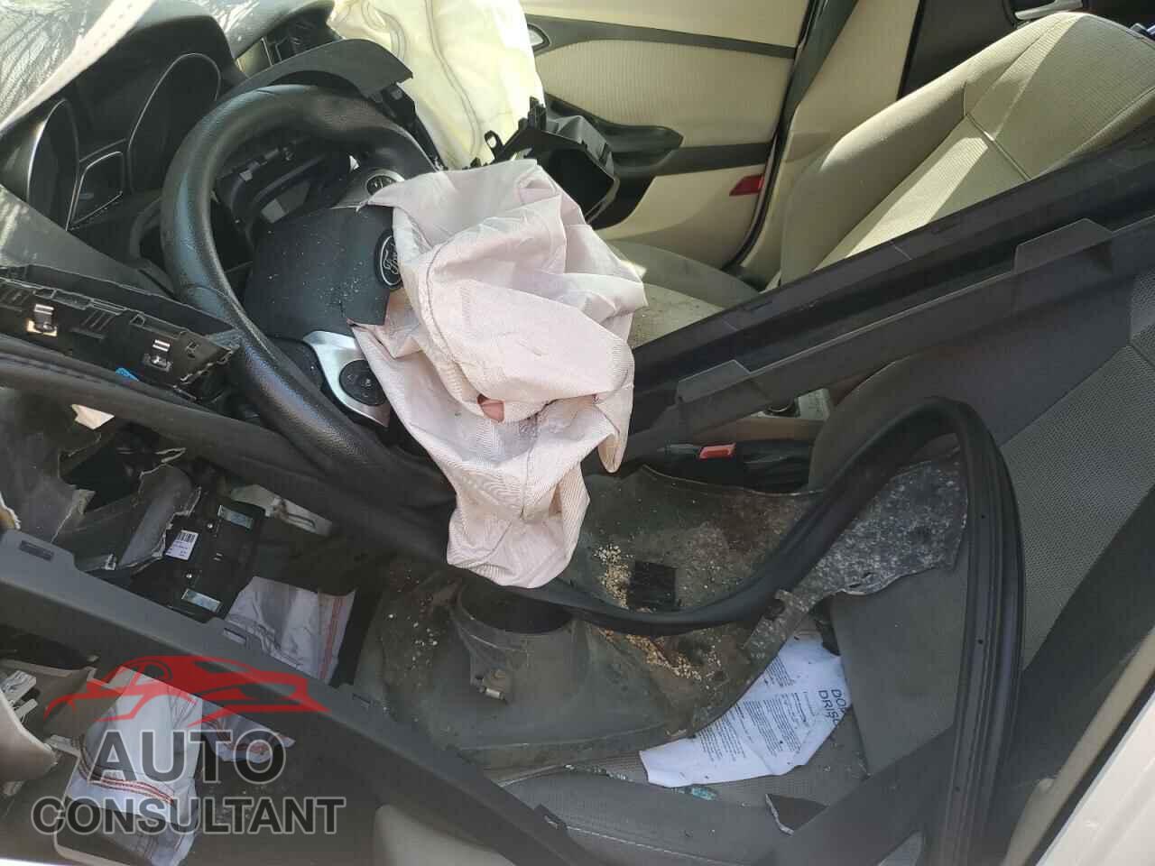 FORD FOCUS 2014 - 1FADP3F20EL139340