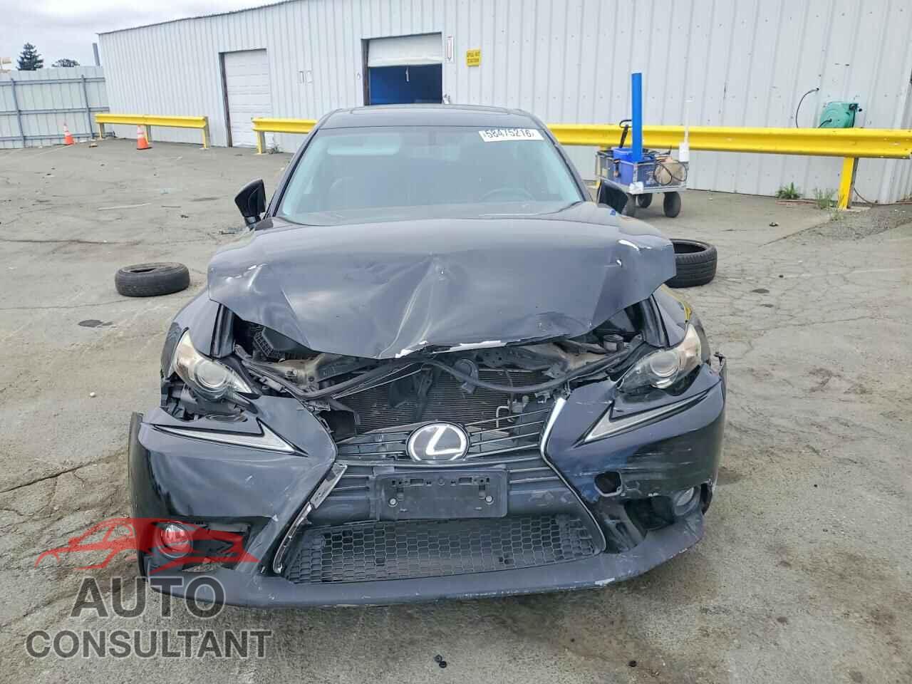 LEXUS IS 2014 - JTHBF1D27E5004239