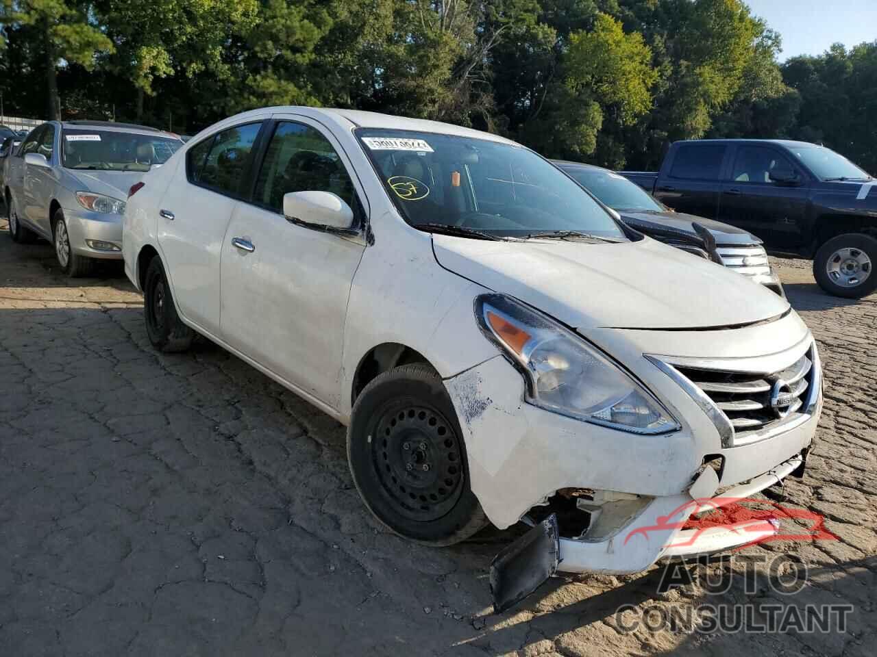 NISSAN VERSA 2018 - 3N1CN7AP1JL879793