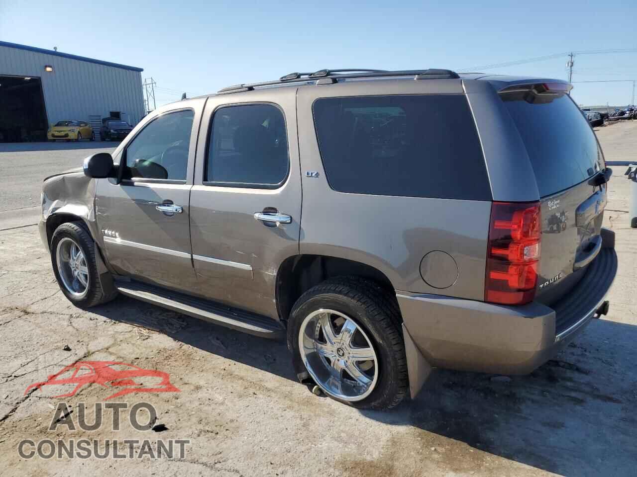 CHEVROLET TAHOE 2011 - 1GNSCCE09BR391679